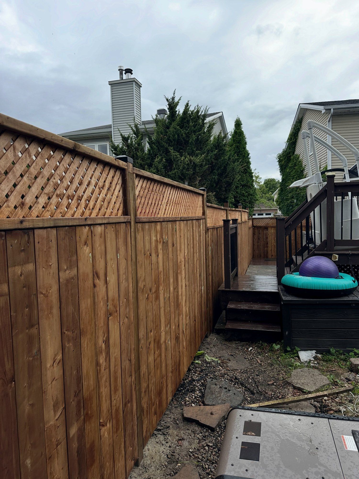 Corner at the side yard