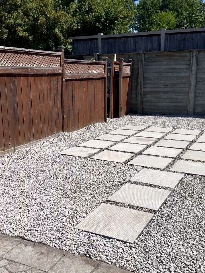Finished yard with the stepping path