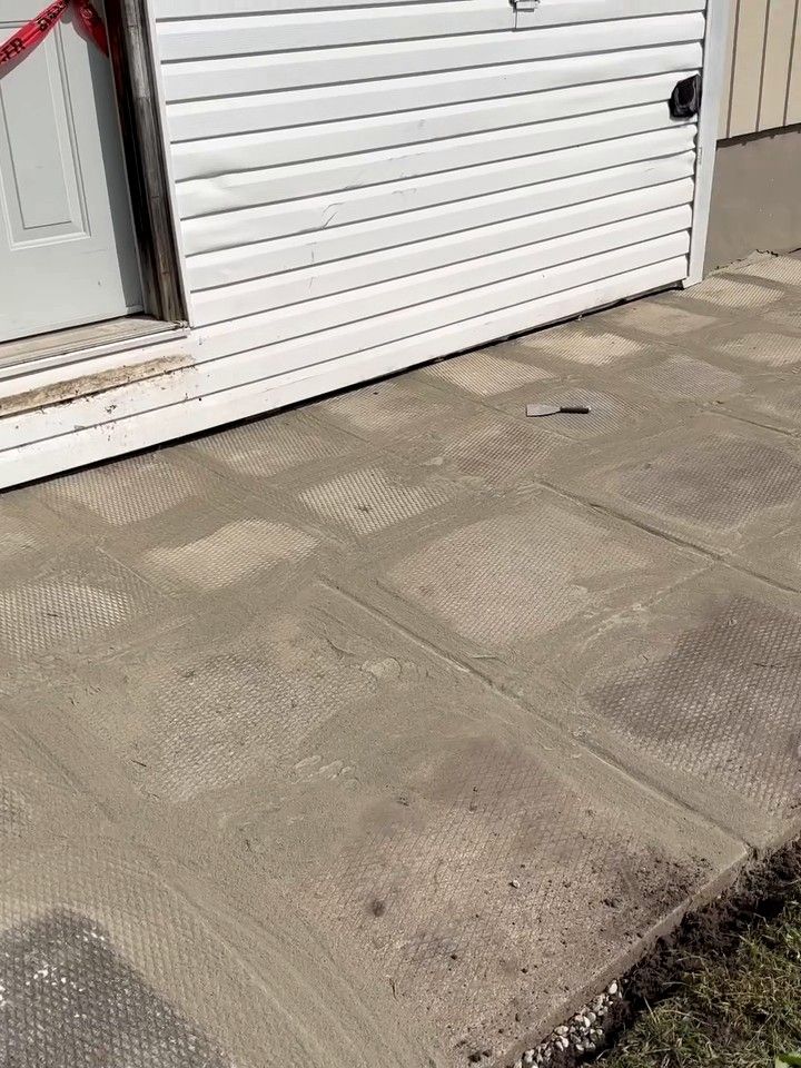 Slabs finished along the wall